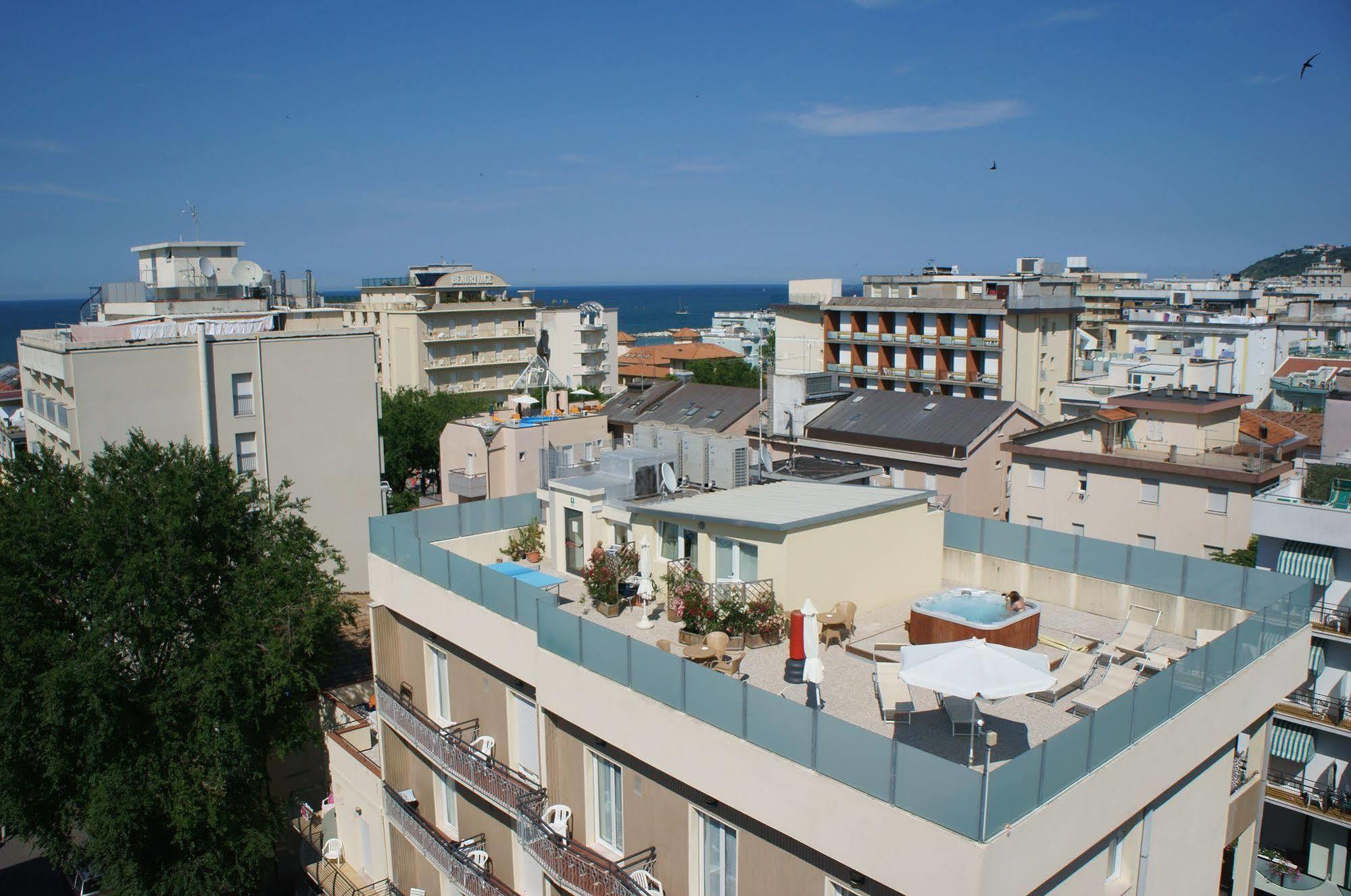 Hotel Esperia Cattolica Extérieur photo
