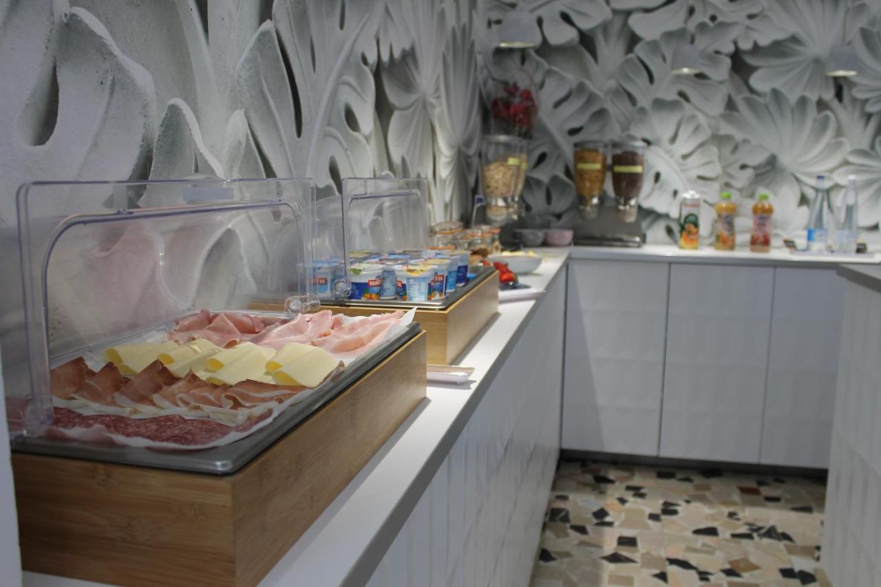 Hotel Esperia Cattolica Extérieur photo